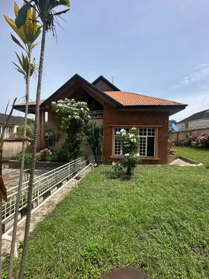 6bdrm Duplex in Agodi Gra for rent
