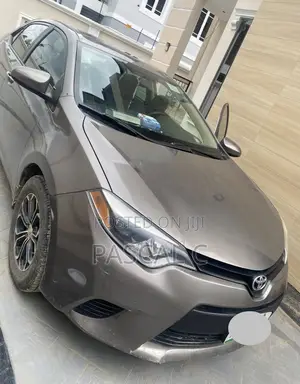 Toyota Corolla LE 4dr Sedan (1.8L 4cyl CVT) 2016 Gray