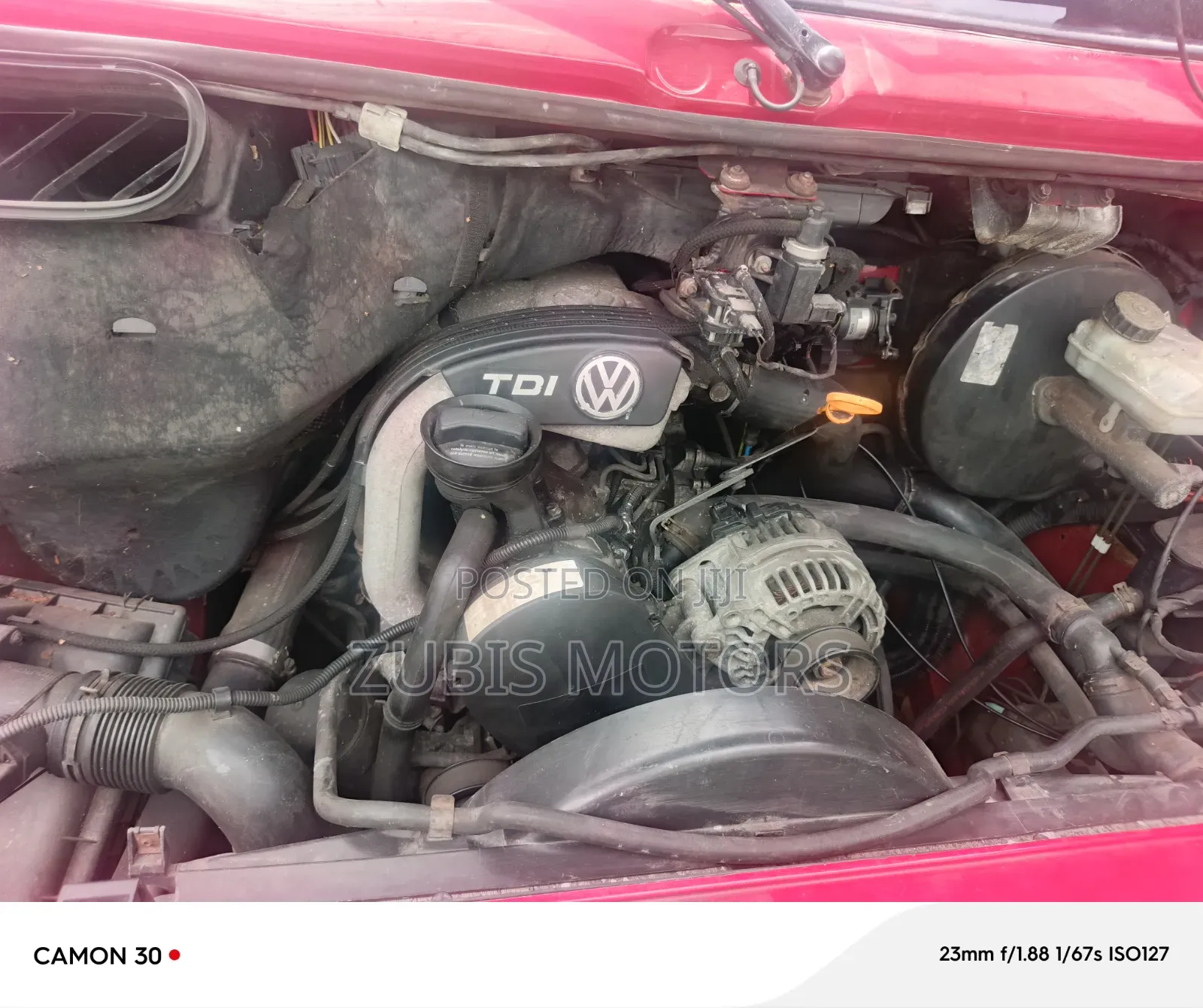 Volkswagen LT 2000 Red