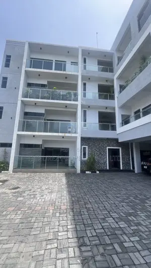 3bdrm Apartment in Off Admiralty, Lekki Phase 1 for rent