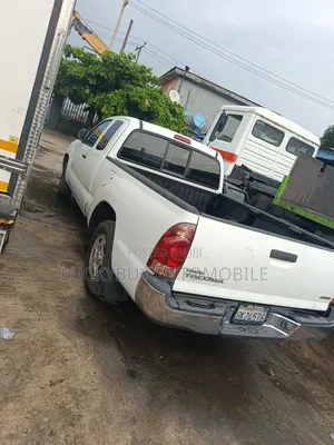 Toyota Tacoma PreRunner Access 2007 White