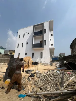 Furnished 2bdrm Apartment in Lekki for sale