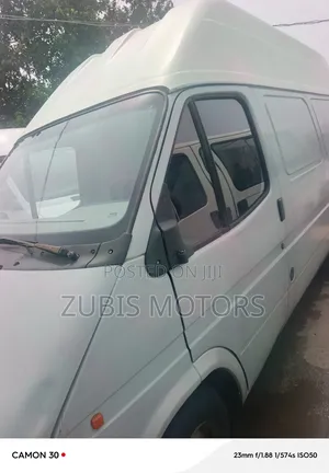 Ford Transit 2000 Grey