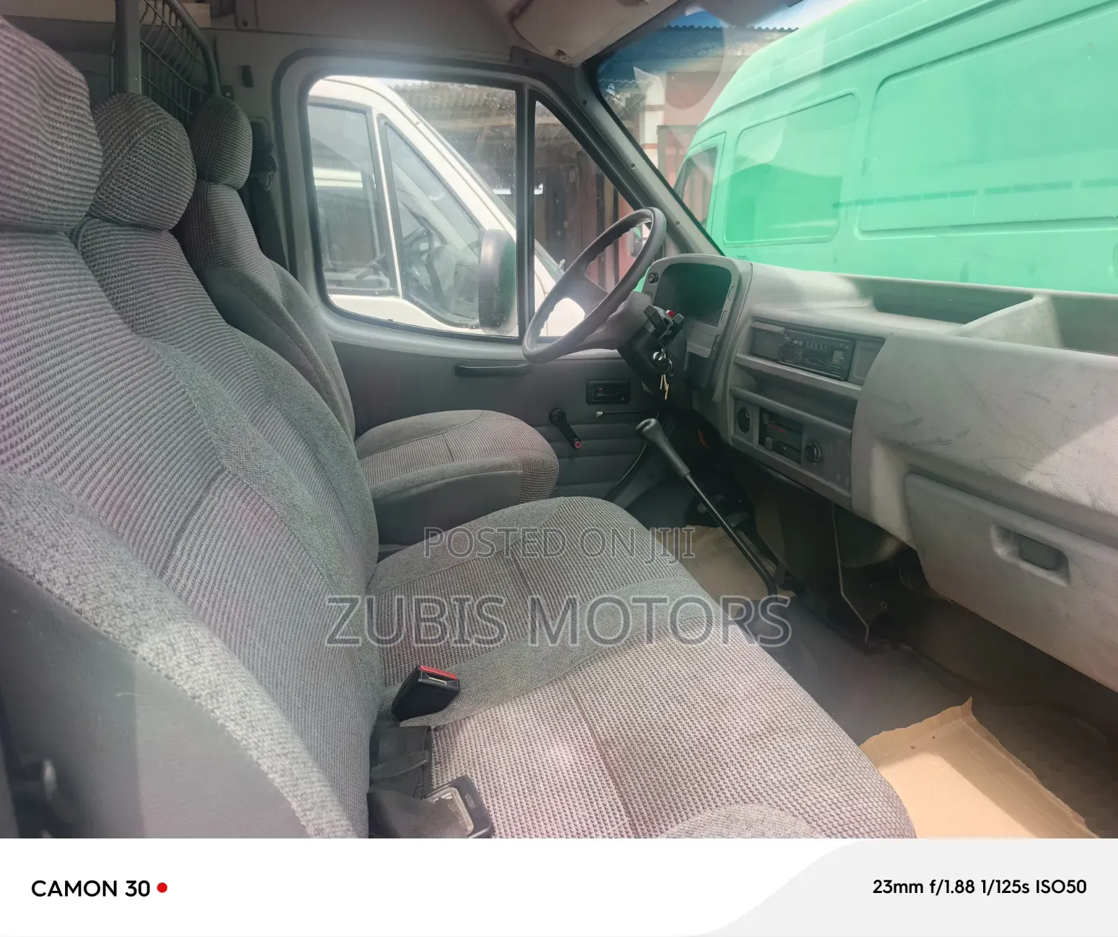 Ford Transit 2000 Grey