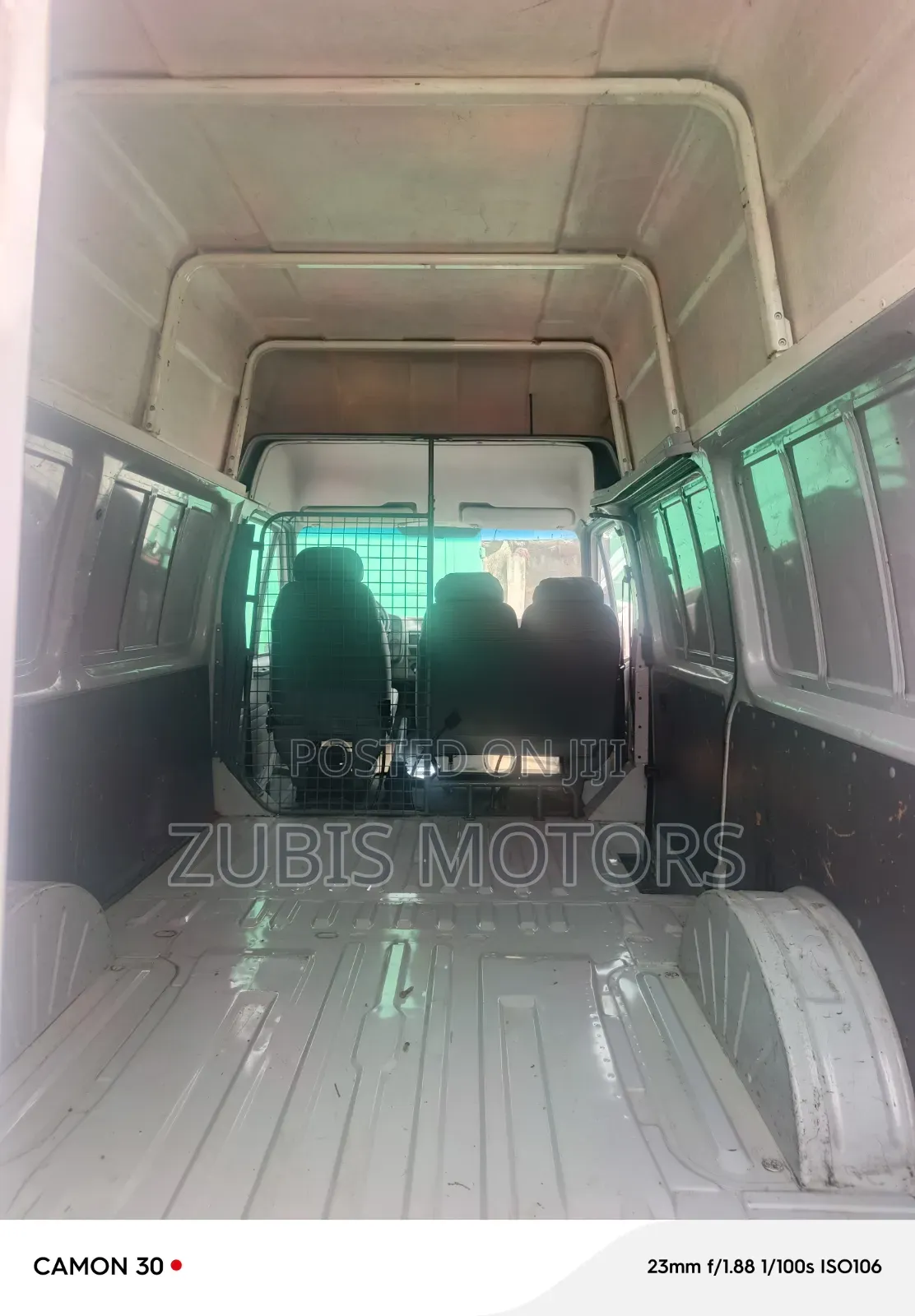 Ford Transit 2000 Grey
