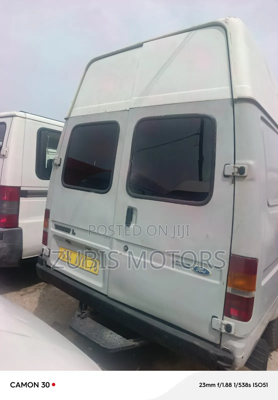 Ford Transit 2000 Grey