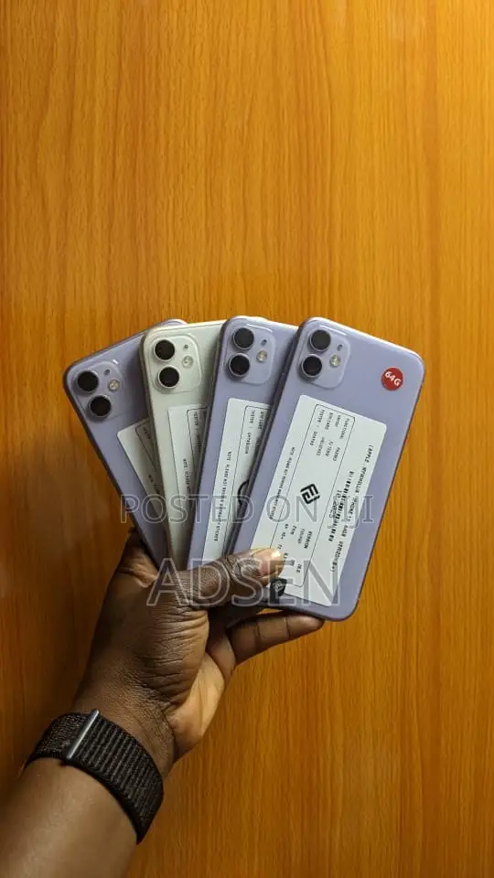 Apple iPhone 11 64 GB Purple
