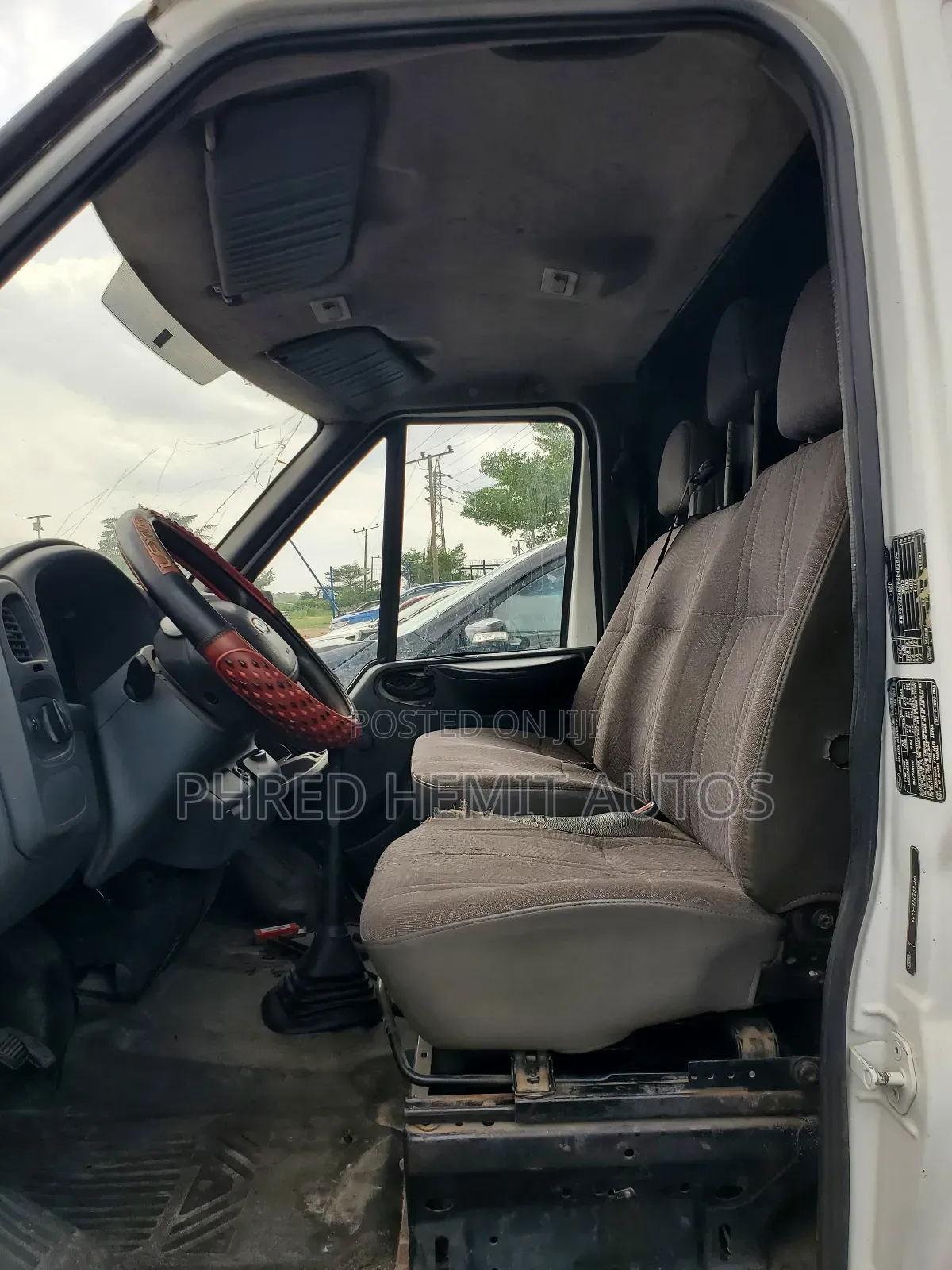 Ford Transit 2002 Yellow