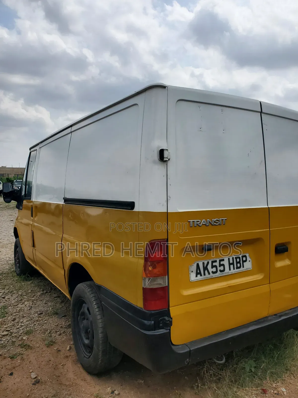 Ford Transit 2002 Yellow