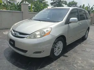 Toyota Sienna LE 4WD 2007 Silver