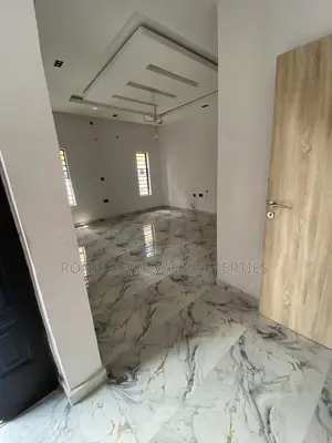 4bdrm Duplex in Ago Palace for sale