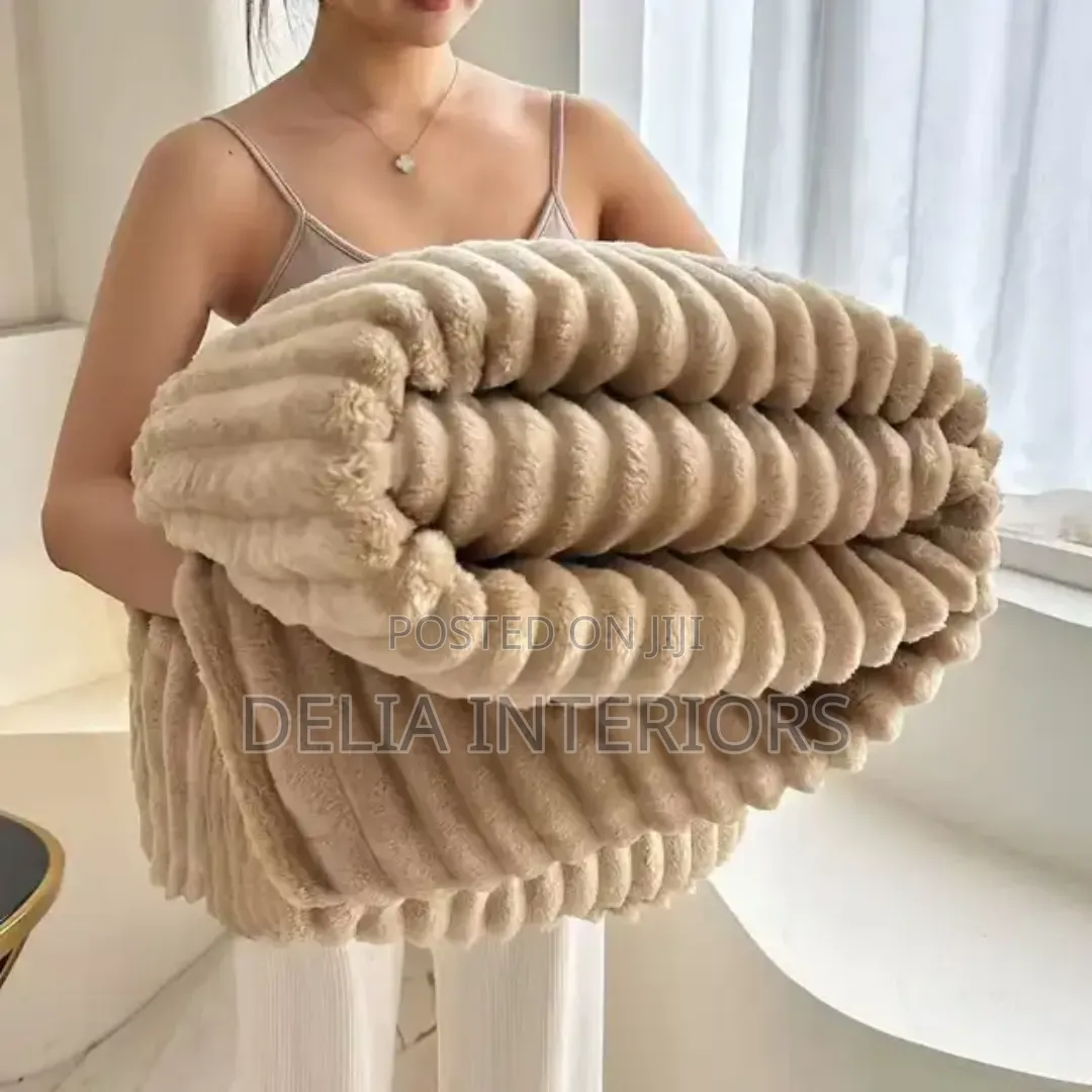Fluffy Throw Blankets