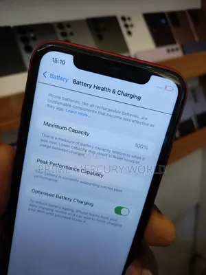 Apple XR 64 GB Red