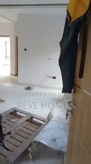 2bdrm Apartment in Sholuyi, Soluyi for rent