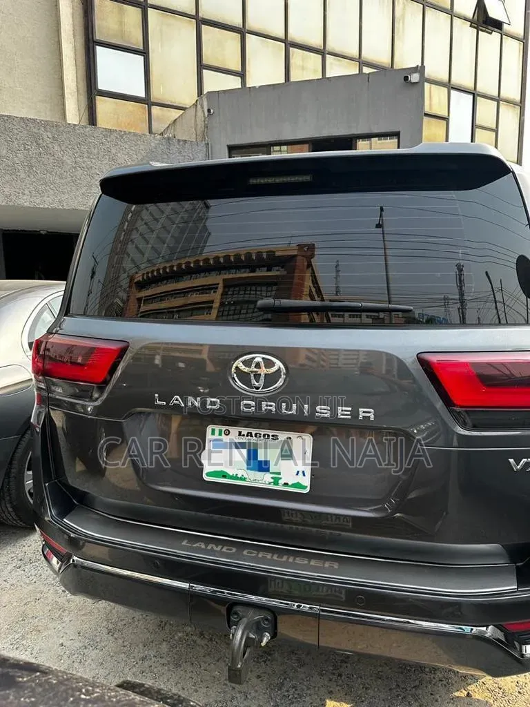 2025 Land Cruiser for Rental