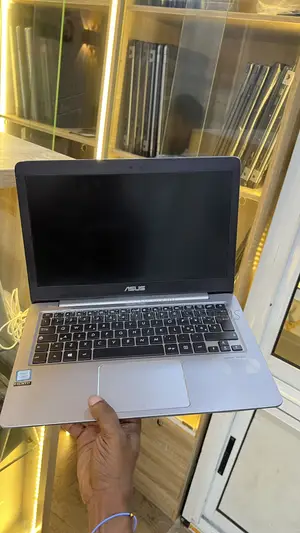 Laptop Asus ROG Strix Hero Edition 8GB Intel Core i3 HDD 500GB