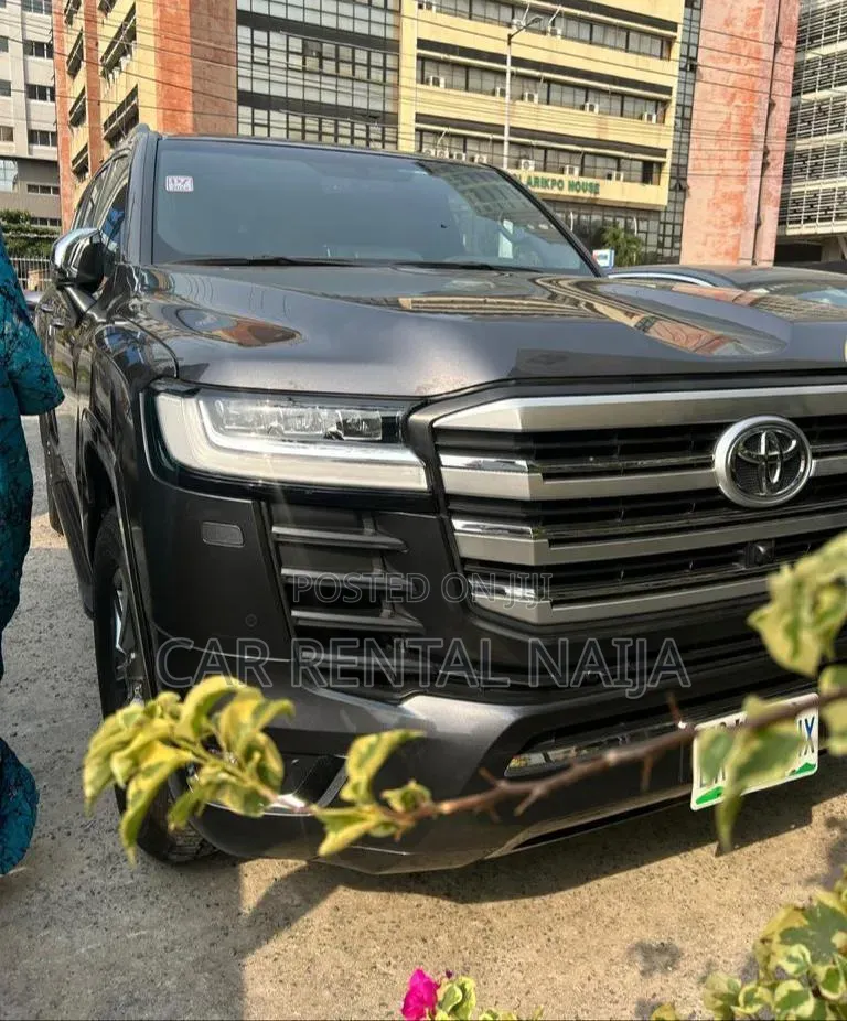 2025 Land Cruiser for Rental
