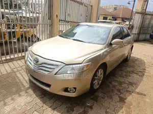 Toyota Camry 2011 Gold