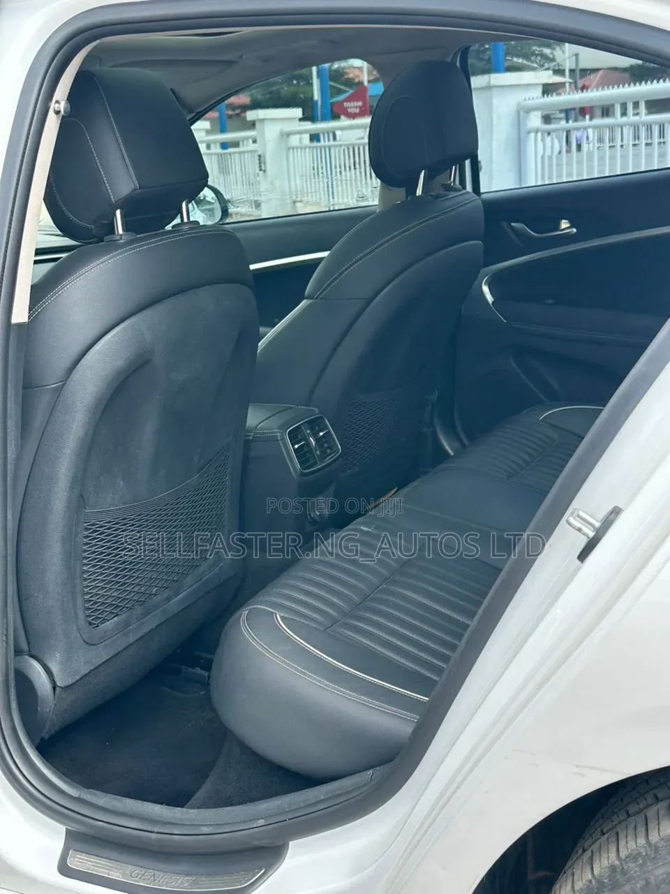Genesis G70 2020 White