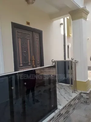 3bdrm Duplex in Benin City for rent