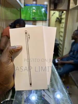 New Apple iPhone Air 256 GB Silver