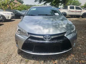 Toyota Camry SE 4dr Sedan (2.5L 4cyl 6A) 2016 Silver