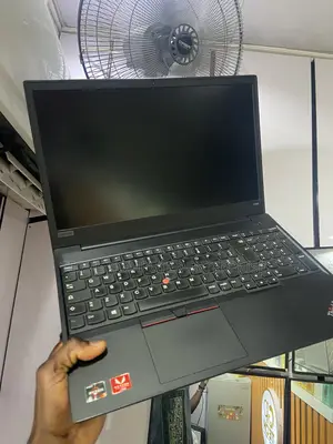Laptop Lenovo ThinkPad Edge E550 8GB AMD Ryzen 5 SSD 256GB