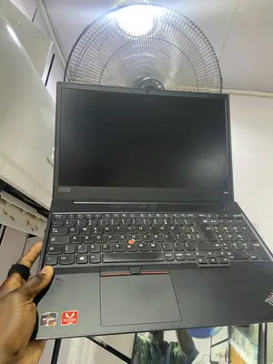 Laptop Lenovo ThinkPad Edge E550 8GB AMD Ryzen 5 SSD 256GB