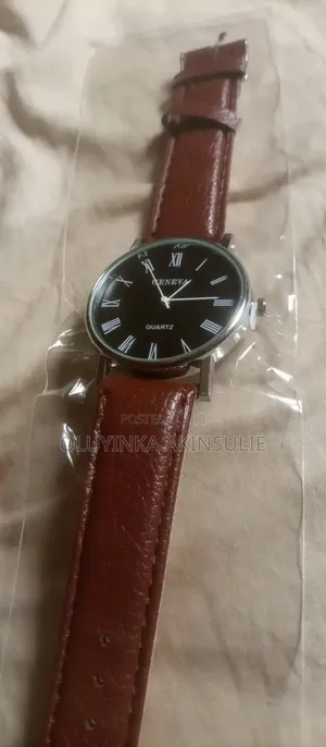 Geneva Quartz Leather Wristwatch