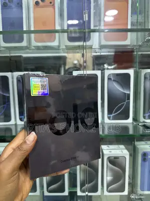 New Samsung Galaxy Z Fold4 256 GB Black