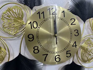 Round Clock Eight Design