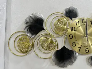 Round Clock Eight Design