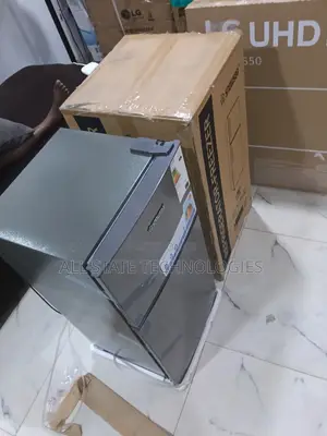 Brand New Snowsea 100l Fridge BCD-136 – Energy Efficient