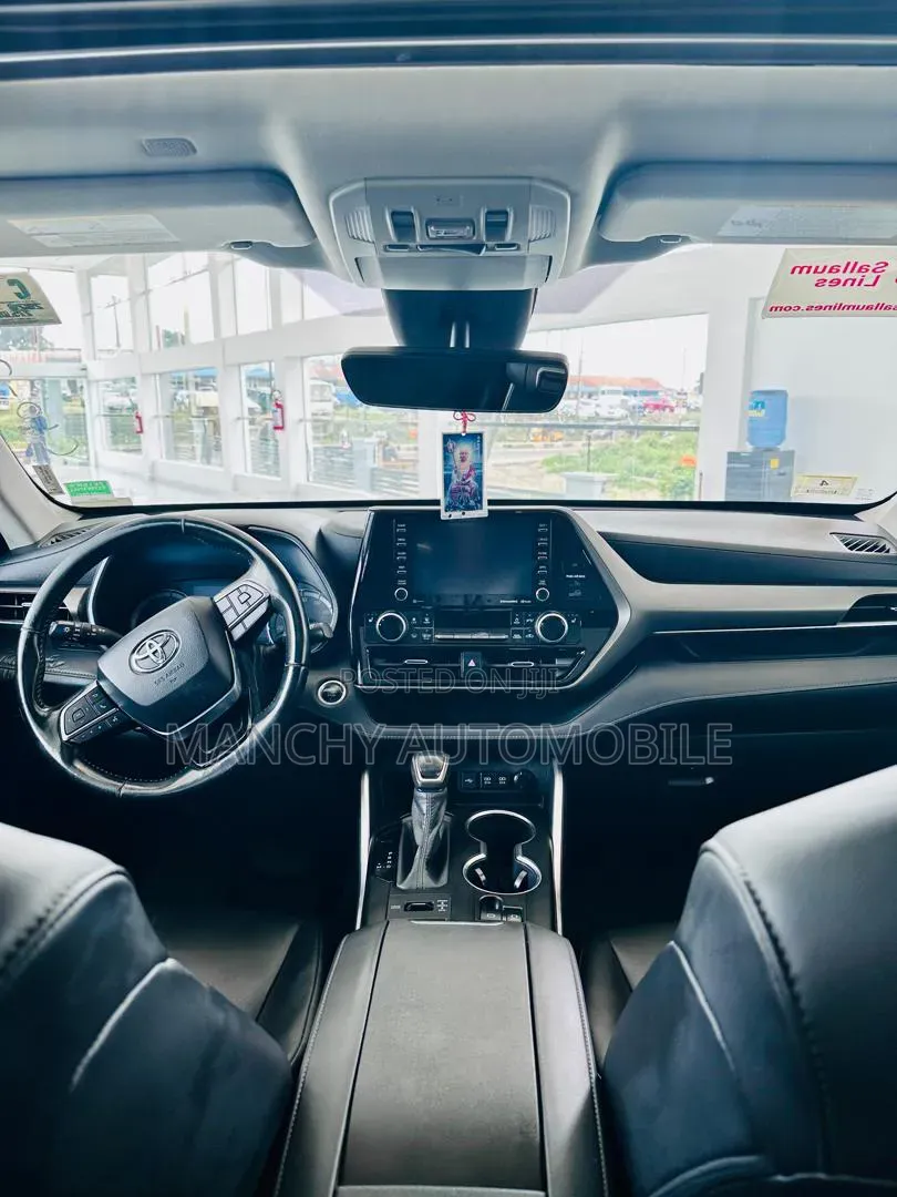 Toyota Highlander XLE AWD 2020 Blue
