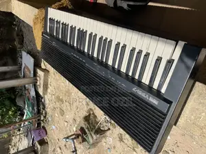 Yamaha Professional Piano Keyboard
