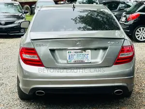 Mercedes-Benz C300 Luxury Sedan AWD (3.0L 6cyl 7A) 2009 Silver