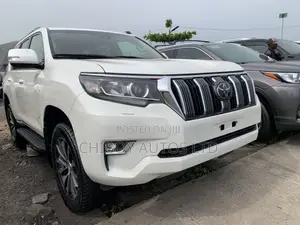 Toyota Land Cruiser Prado 2023 White