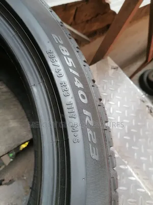 285/40r23 Pirelli Tyre Tire