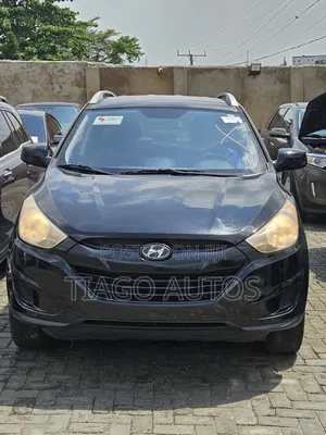 Hyundai Tucson 2010 Black
