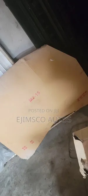 Bonnet Yaris 2015/2018 Model