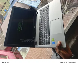 Laptop Acer Aspire V3-574 8GB Intel Core i7 HDD 1T