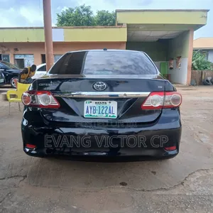 Toyota Corolla L 4dr Sedan (1.8L 4cyl 5M) 2012 Black