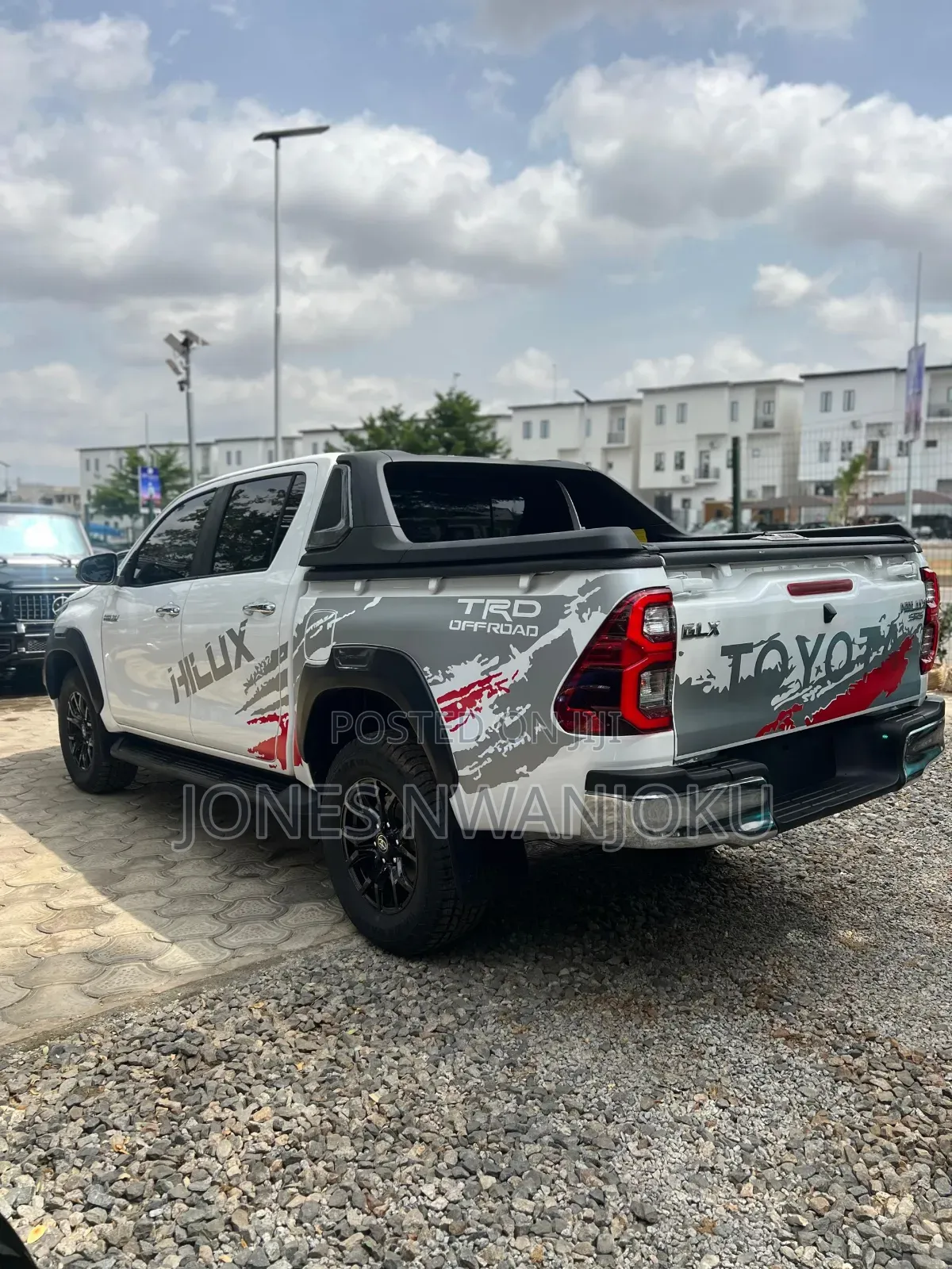 Toyota Hilux SR5 4x4 2019 White