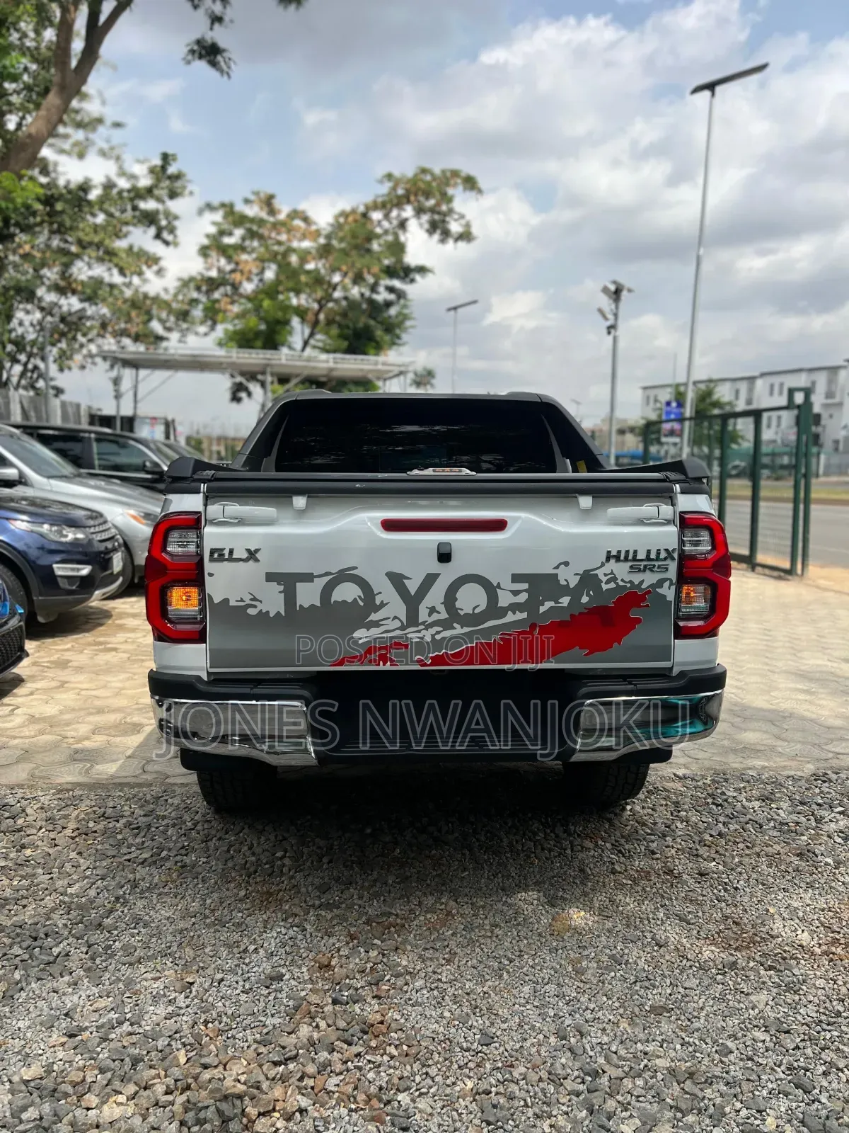 Toyota Hilux SR5 4x4 2019 White