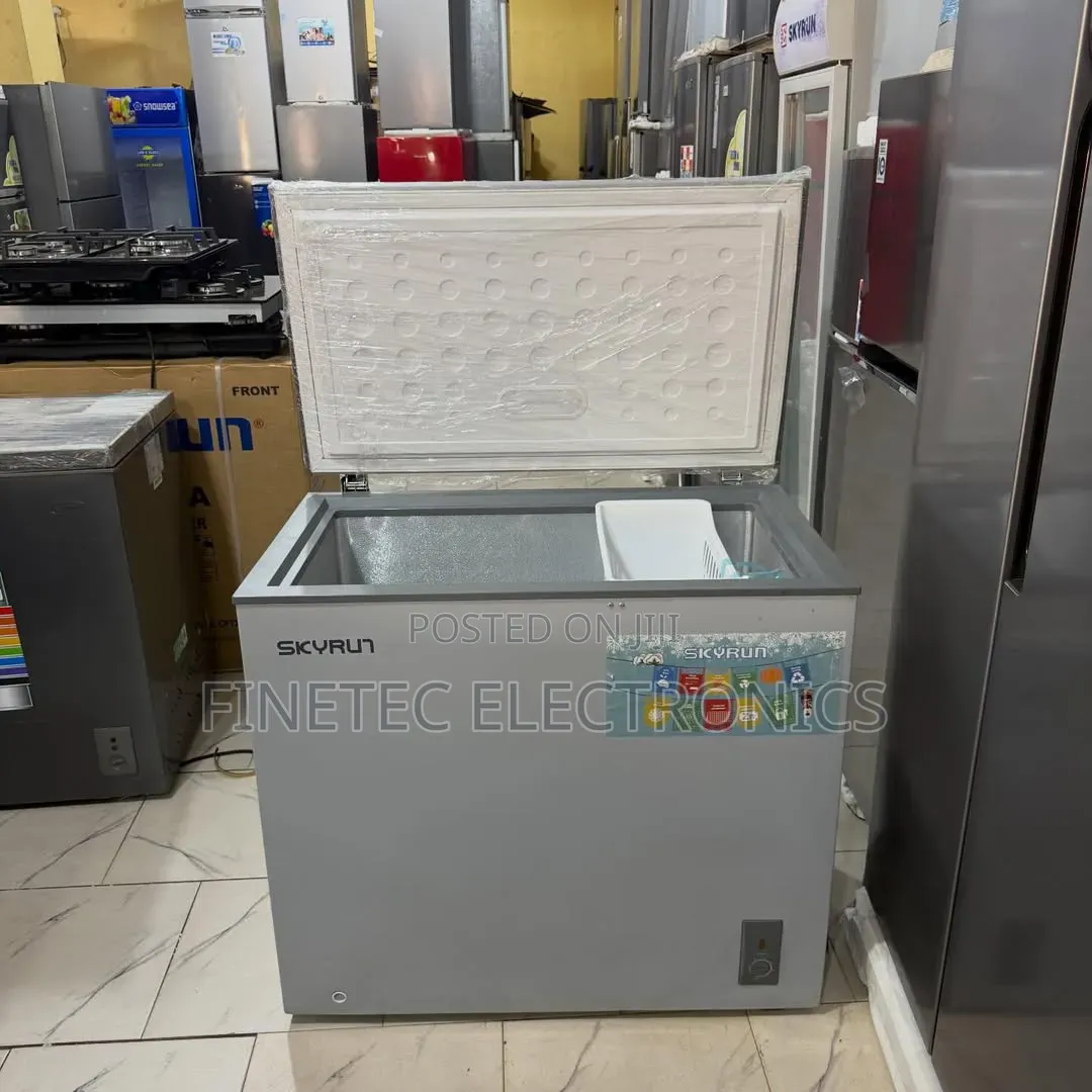 Skyrun Chest Freezer, 200l