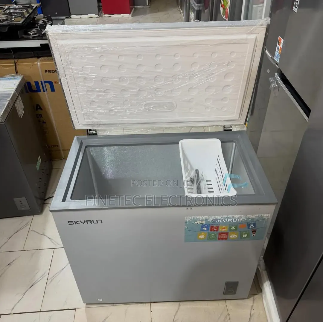 Skyrun Chest Freezer, 200l