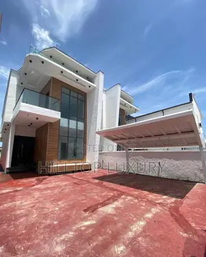 5bdrm Duplex in Ikota for sale