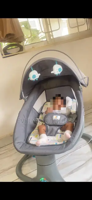Mastela Baby Electric /Swing With Inbuilt Rhymes