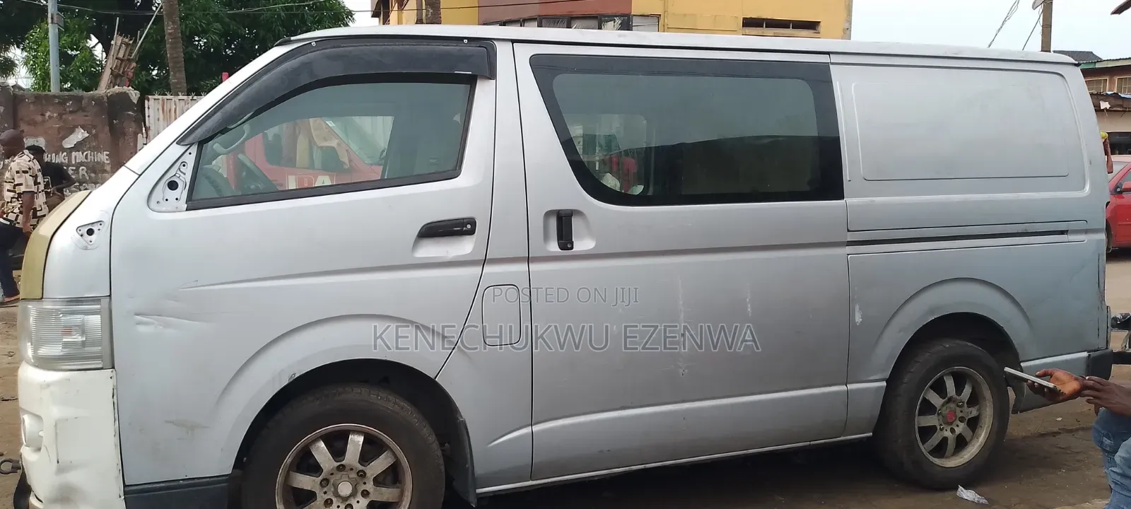 Toyota HiAce 2012 White