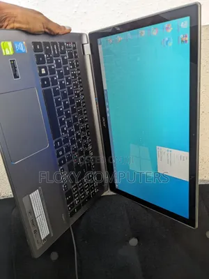 Laptop Acer Aspire V5-573PG 8GB Intel Core i5 SSD 1T